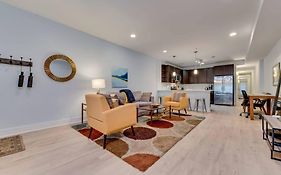 Luxe 2Bd2Ba Townhouse In Hip Area - Near Metro
